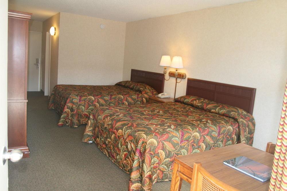 Cabana Shores Inn