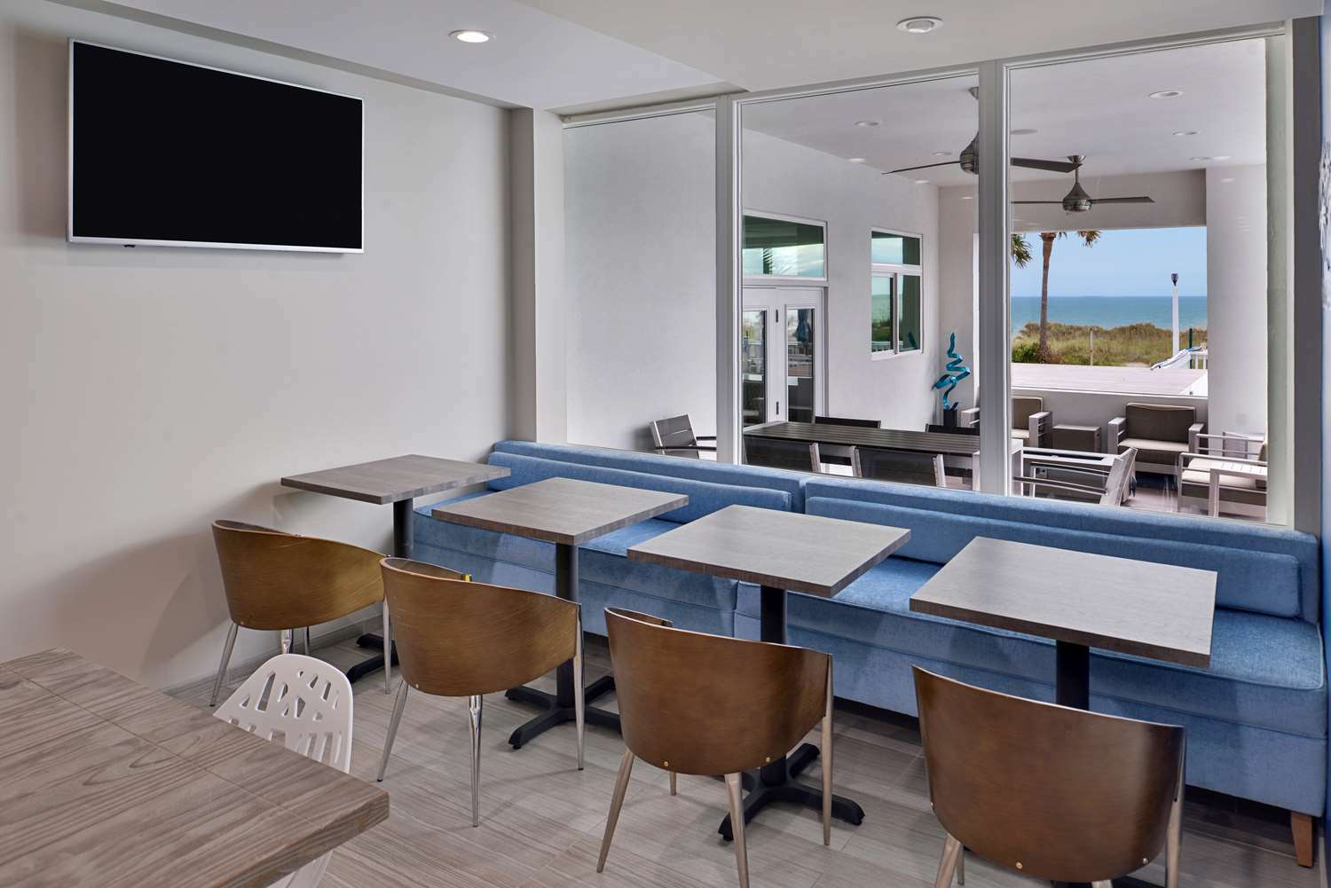 Inn Cabana Shores